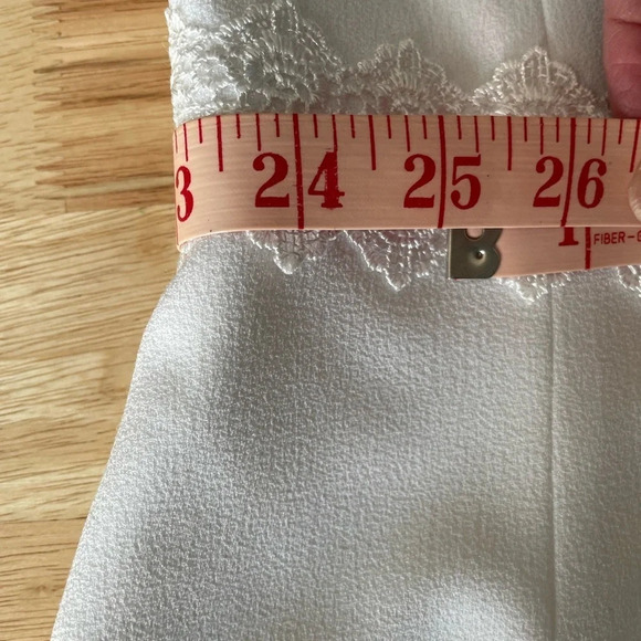 Dress the Population one shoulder floral appliqué Dress white 18470 - Picture 13 of 14